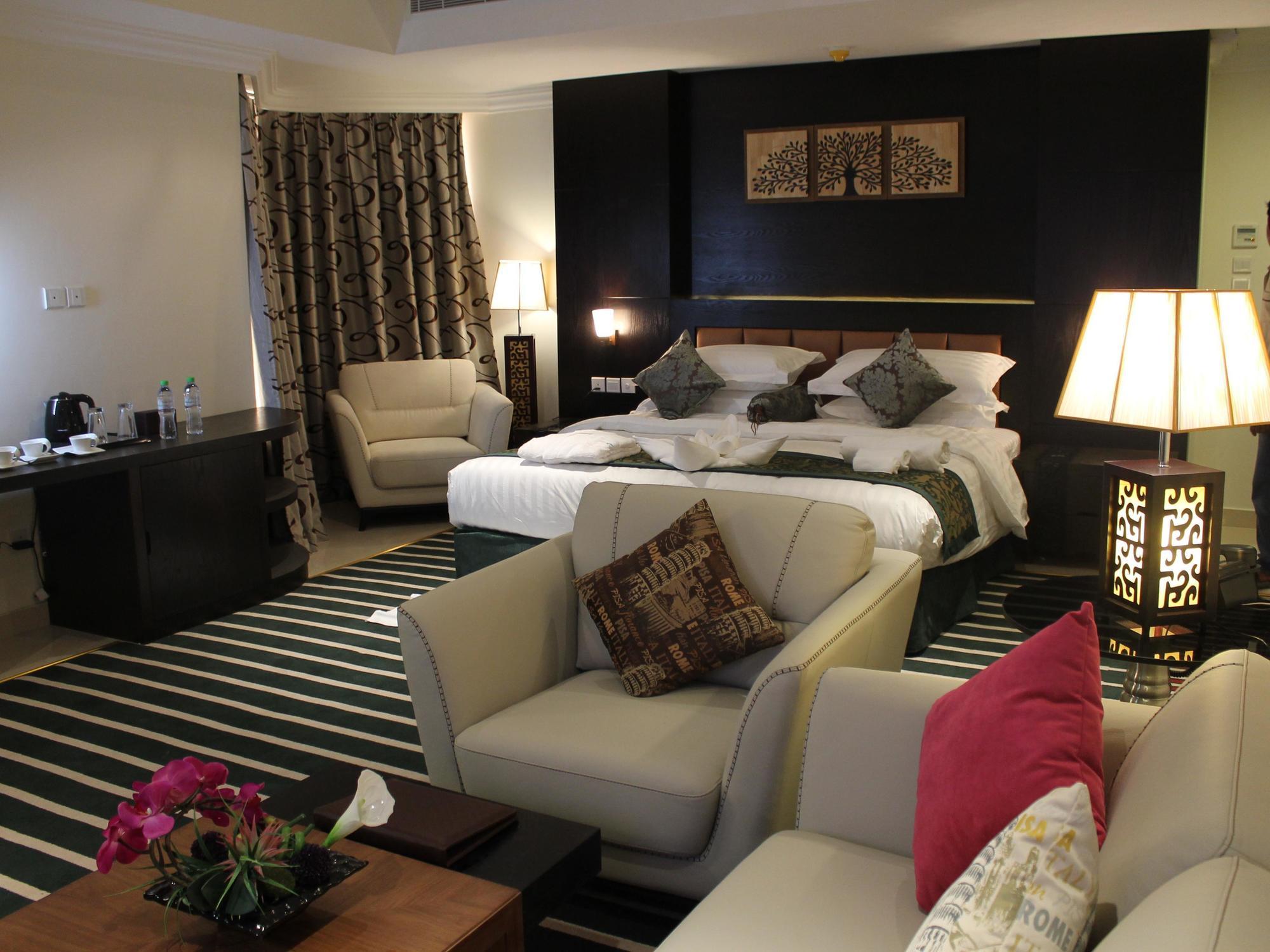 Sunday Millennia Hotel Riyadh Ngoại thất bức ảnh